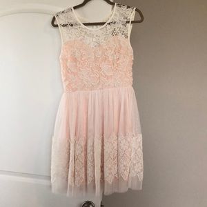 Lace cream/peach dress